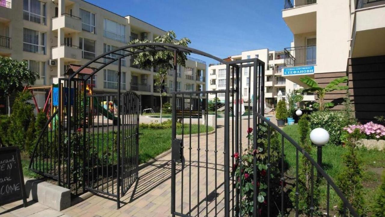 Menada Casa Del Sol Apartments Солнечный берег Экстерьер фото
