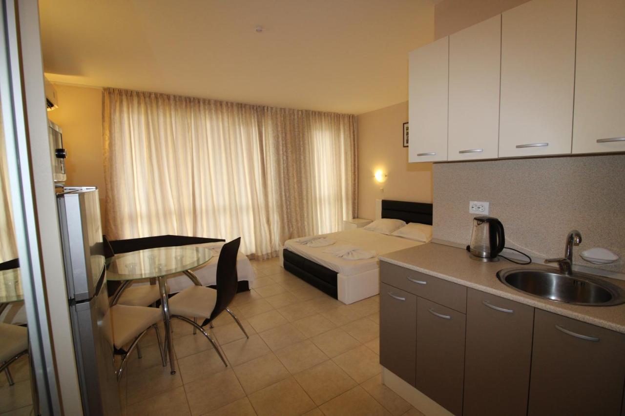 Menada Casa Del Sol Apartments Солнечный берег Экстерьер фото